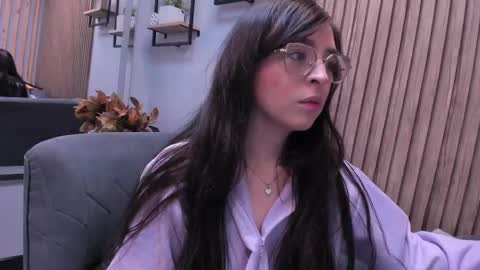 Angelinne online show from 09.17.25