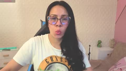 Eva  online show from 05.12.26