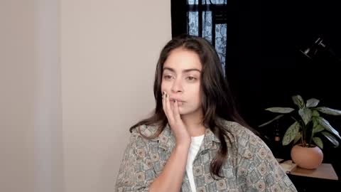 eva_monn online show from 12.19.24