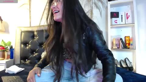 Snapshot of eva_notty_ chatting on 02.01.25 Eva Notty online show from 02.01.25