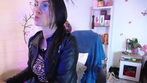 Snapshot of eva_notty_ chatting on 09.09.25 Eva Notty online show from 09.09.25