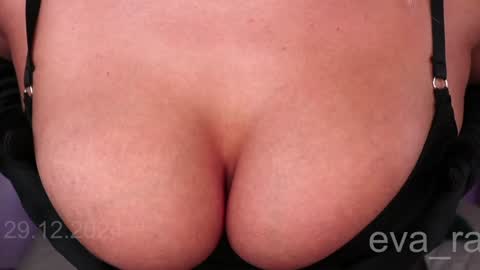 Eva online show from 12.29.24