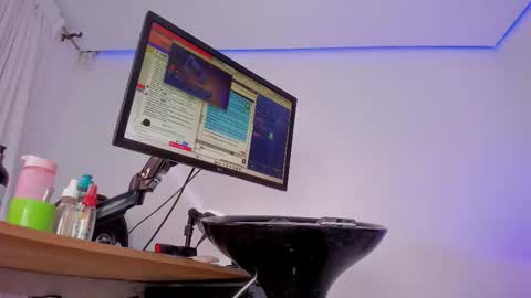 Snapshot of eva_rain chatting on 02.21.26 Eva online show from 02.21.26