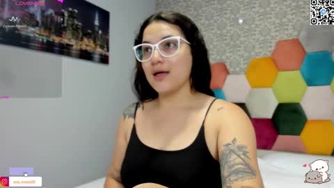 Snapshot of eva_rosse69 chatting on 03.11.25 Eva  online show from 03.11.25