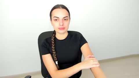 Snapshot of eva_rossee_ chatting on 12.02.24 Eva online show from 12.02.24