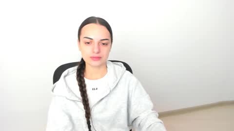 Snapshot of eva_rossee_ chatting on 12.09.24 Eva online show from 12.09.24