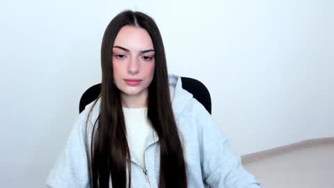 Snapshot of eva_rossee_ chatting on 02.01.25 Eva online show from 02.01.25
