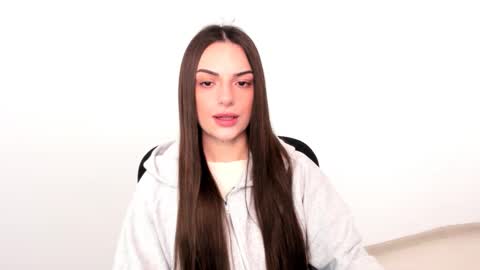 Snapshot of eva_rossee_ chatting on 02.07.25 Eva online show from 02.07.25