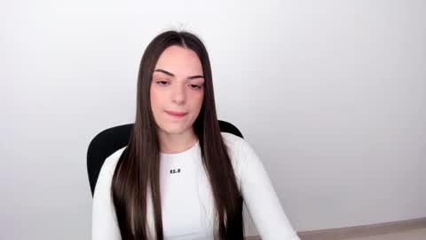 Snapshot of eva_rossee_ chatting on 02.24.25 Eva online show from 02.24.25