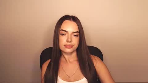 Snapshot of eva_rossee_ chatting on 09.11.25 Eva online show from 09.11.25