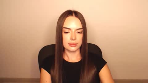 Snapshot of eva_rossee_ chatting on 09.14.25 Eva online show from 09.14.25