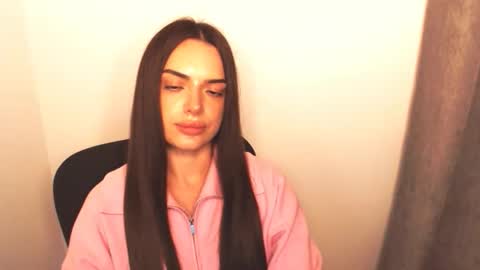 Eva online show from 11.30.25