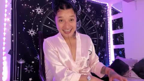 Eva  online show from 09.18.25