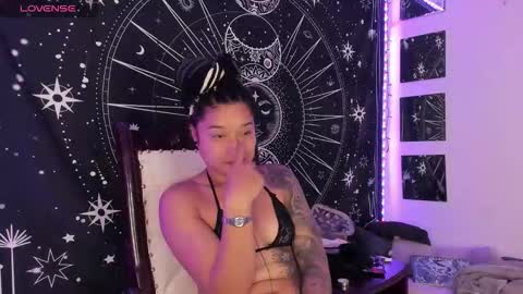 Eva  online show from 10.05.25