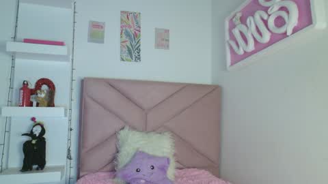 Snapshot of eva_sin18 chatting on 04.01.26 Eva Sin online show from 04.01.26