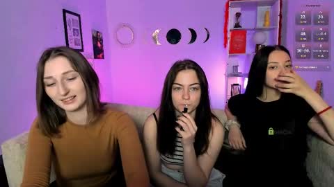 Snapshot of eva_smiith_ chatting on 05.01.26 Eva online show from 05.01.26