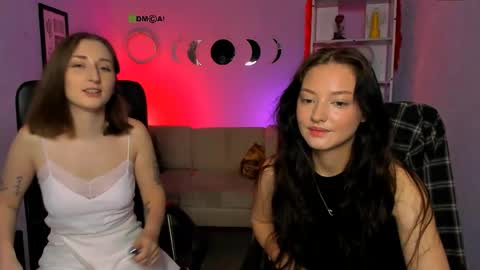 Snapshot of eva_smiith_ chatting on 05.22.26 Eva online show from 05.22.26