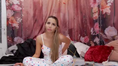 Eva online show from 04.21.26