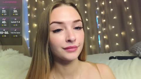 Hello Im Eva online show from 12.19.24