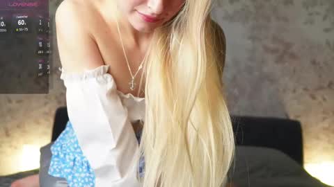 Hello Im Eva online show from 02.12.25
