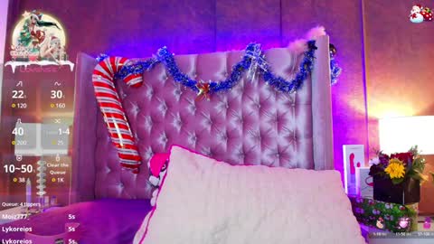 Snapshot of evaa_cloee chatting on 12.29.24 EVA CLOEE online show from 12.29.24