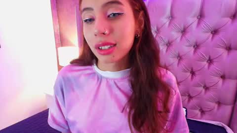Snapshot of evaa_cloee chatting on 02.25.25 EVA CLOEE online show from 02.25.25
