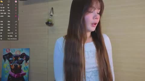 Snapshot of evabate chatting on 10.09.25 Hi my name is Eva welcome online show from 10.09.25