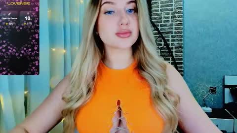 Eva  online show from 11.23.25