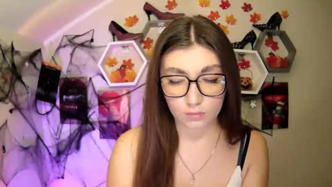 Snapshot of evachaturbatte chatting on 10.23.25 Evachaturbatte online show from 10.23.25