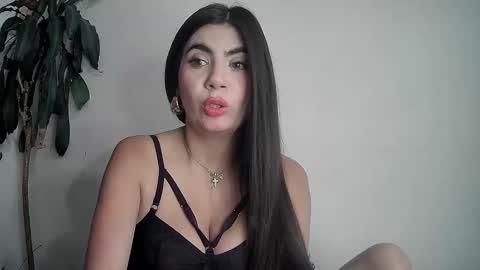 evacollins12 online show from 01.31.25