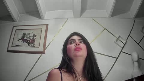 evacollins12 online show from 02.14.25