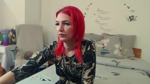 Snapshot of evadesireone chatting on 01.23.25 EvadesireONE online show from 01.23.25