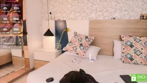 Evadne online show from 09.22.25