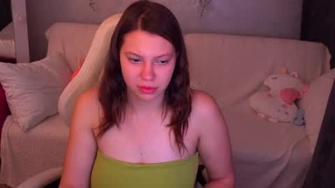 Snapshot of evafoxxxyy chatting on 10.09.25 Eva online show from 10.09.25