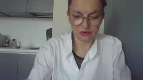 Snapshot of evaglad chatting on 10.18.25 evaglad online show from 10.18.25