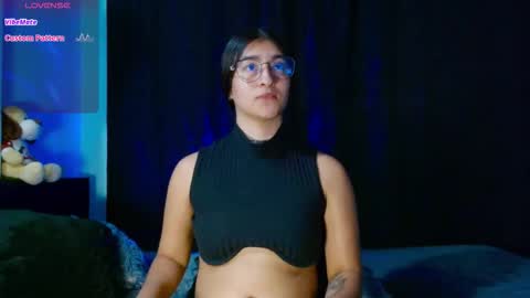 Evah Lee online show from 10.17.25