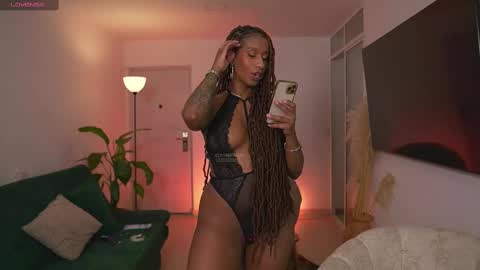 evajacksss_ online show from 02.11.25