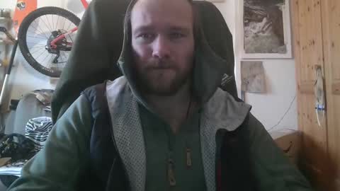 Snapshot of evalsmac chatting on 02.22.26 Han online show from 02.22.26