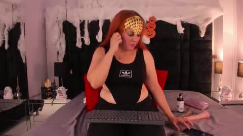 Eva  online show from 10.18.25