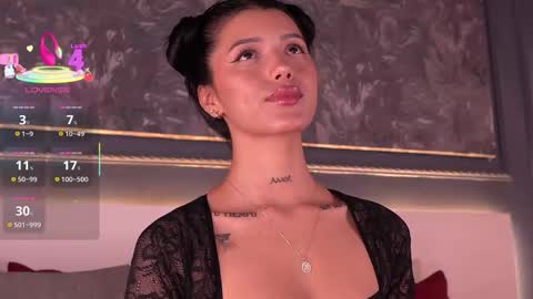 Snapshot of evamoretti chatting on 09.19.25 Eva Moretti online show from 09.19.25