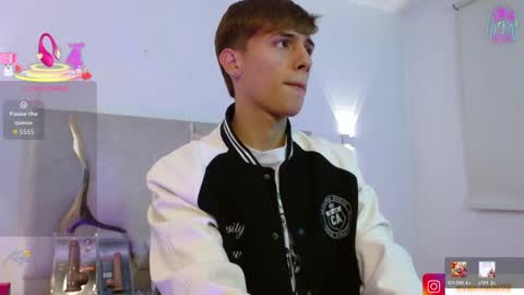 evan_tay online show from 04.10.26