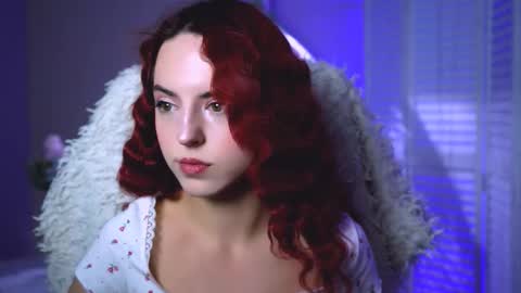 Eva  online show from 10.12.25