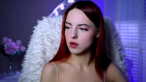 Eva  online show from 10.22.25