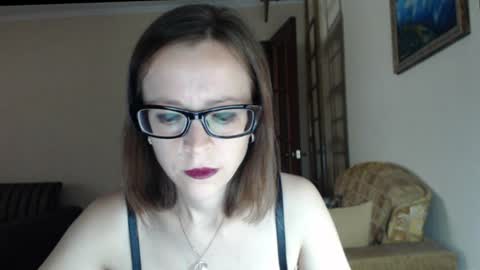 Snapshot of evangeline06 chatting on 07.02.26 YourMistress online show from 07.02.26