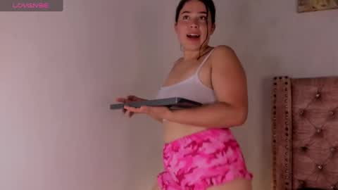 Snapshot of evangely_fox chatting on 11.13.25 evangely_fox online show from 11.13.25