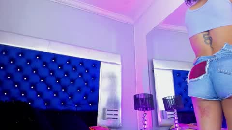 evanllelyne online show from 11.20.25