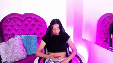 Snapshot of evanllelyne chatting on 03.12.26 evanllelyne online show from 03.12.26