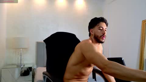 E V A N S online show from 03.24.26