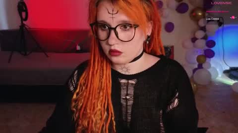 Moon online show from 10.18.25