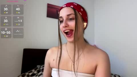 evarenard_ online show from 04.19.26